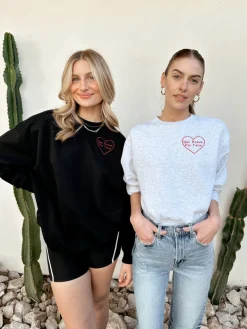 Mas Besos Sweatshirt - Oversized